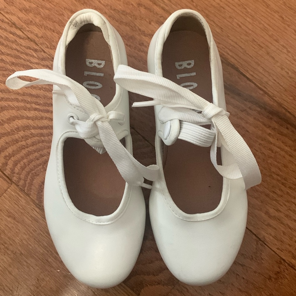 Little girl tap shoes